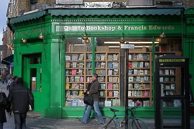 %22Quinto Bookshop%22 in London.