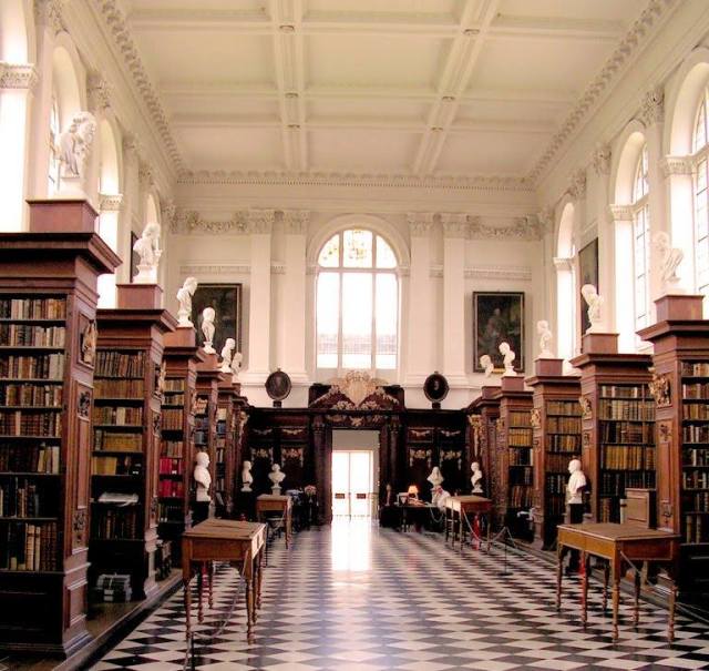 The Wren Library es la biblioteca del Trinity College, en Cambridge