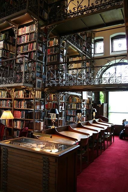 Biblioteca Uris, en la Cornell University, Nueva York.
