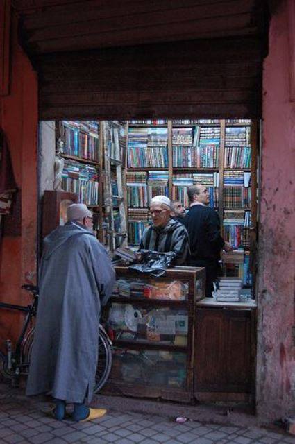 Librería en Marrakech, Marruecos.