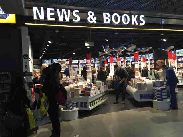 Librería del Aeropuerto de Amsterdam. 1