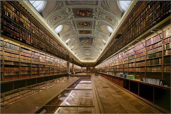 anexo de la Biblioteca del Senado, en París.