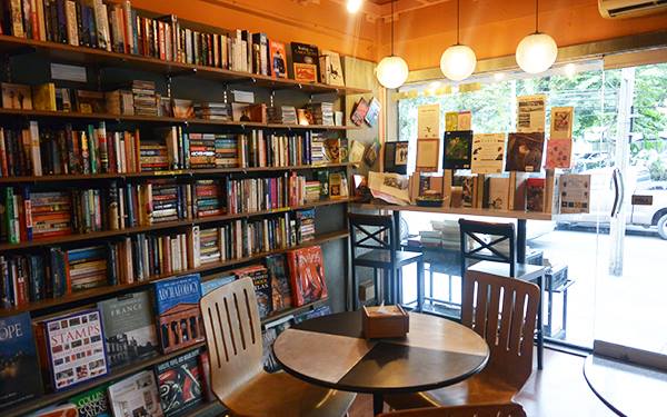 Dasa Book Cafe%22 en Sukhumvit , Bangkok, Tailandia.