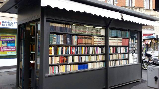 %22Armani:Libros%22. Milán 1