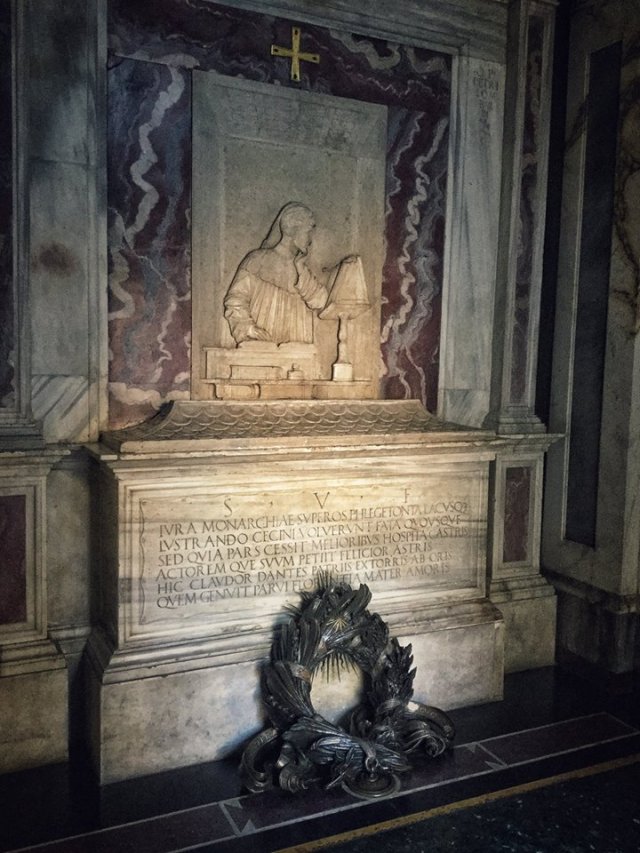 tumba-de-dante-1