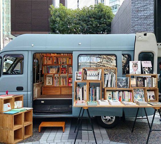 camion-libreria-tokio