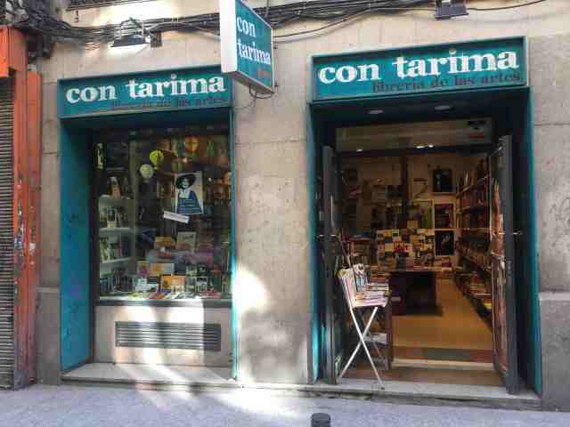 Librería Con tarima. Libería de las artes. Madrid