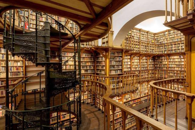 Biblioteca de La Abadía de Santa María Laach, Renania-Palatinado. Alemania. 1