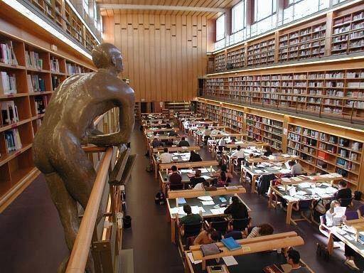 Biblioteca de la universidad de Las Palmas de Gran Canaria (España)